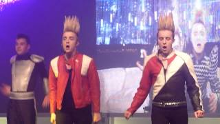 Jedward Singing 'Wow Oh Wow' - Mullingar 16/8/12