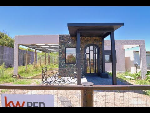 Video de YouTube - Venta Casa Junto al mar en Cuchilla Alta 2 dormitorios