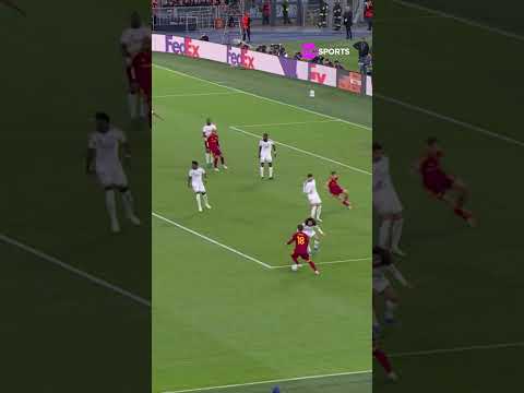 GOL DA ROMA CONTRA O REAL MADRID! SÓ COM BOLA DESVIADA MESMO PRA PASSAR PELO COURTOIS #shorts