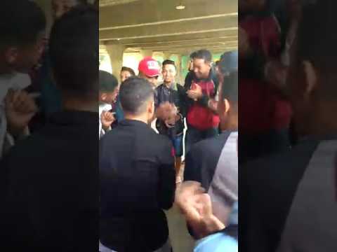 Batalha de rima na escola parte 1