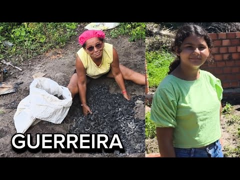 ELA FAZ CARVÃO PARA SOBREVIVEU NO INTERIOR DO PIAUÍ 