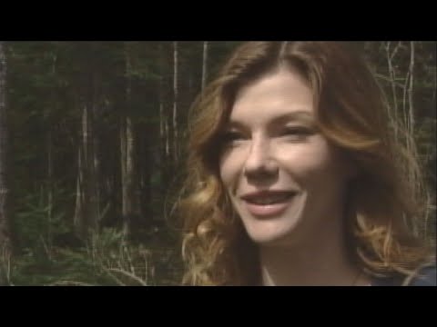 download lagu mp3 mp4 Niznik Stephanie, download lagu Niznik Stephanie gratis, unduh video klip Niznik Stephanie