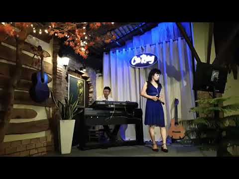 Thể hiện bởi Hoài Mỹ