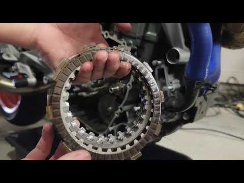 KTM 390 Clutch Plate Inspection and EBC Clutch Spring Upgrade.