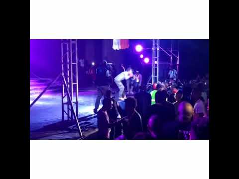 Performance: MCK  AZAGAIA  E  VALETE