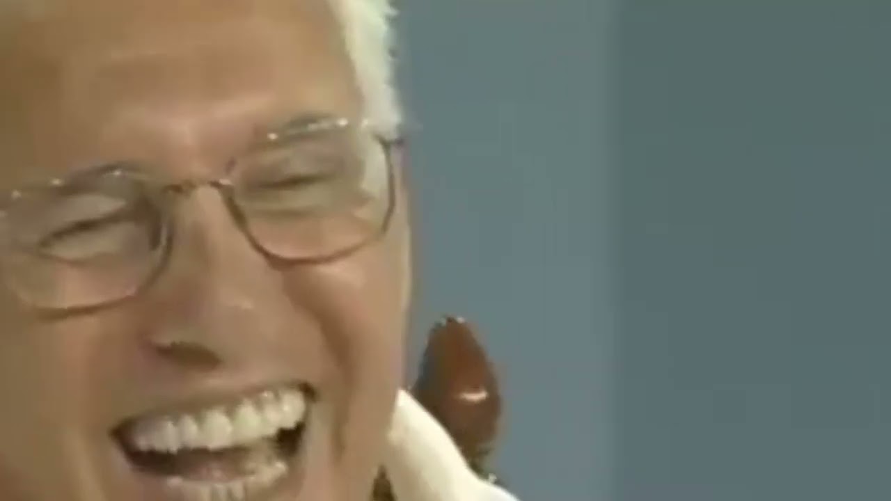 Tentaram humilhar o padre velhinho - Padre Léo