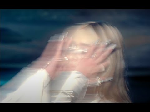 Vivi K, D3llano - bajo el agua (Videoclip oficial)