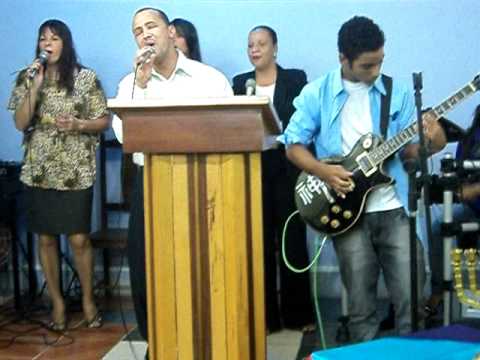 Quadrangular Vera Cruz....B.H....M.G....01-05-2011 - louvor e adoração-