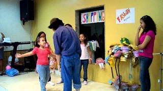 TEATRINHO DIA DOS PAIS 2011 - Adriana Docinha