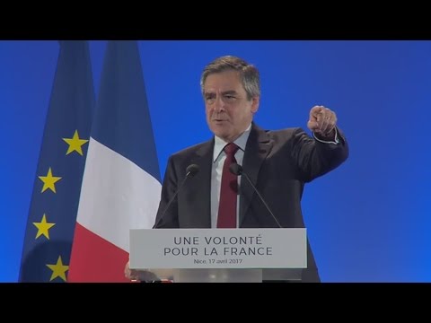 Fillon déchaîne des sifflets contre les journalistes au meeting de Nice