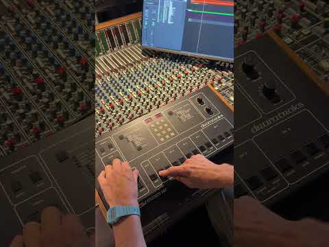 Sequential DrumTraks with 30 EPROM sounds & HH Decay control image 7