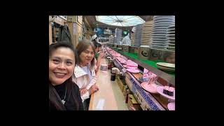 Dining at an authentic Conveyor belt sushi restaurant! Oishi!😍😍😍