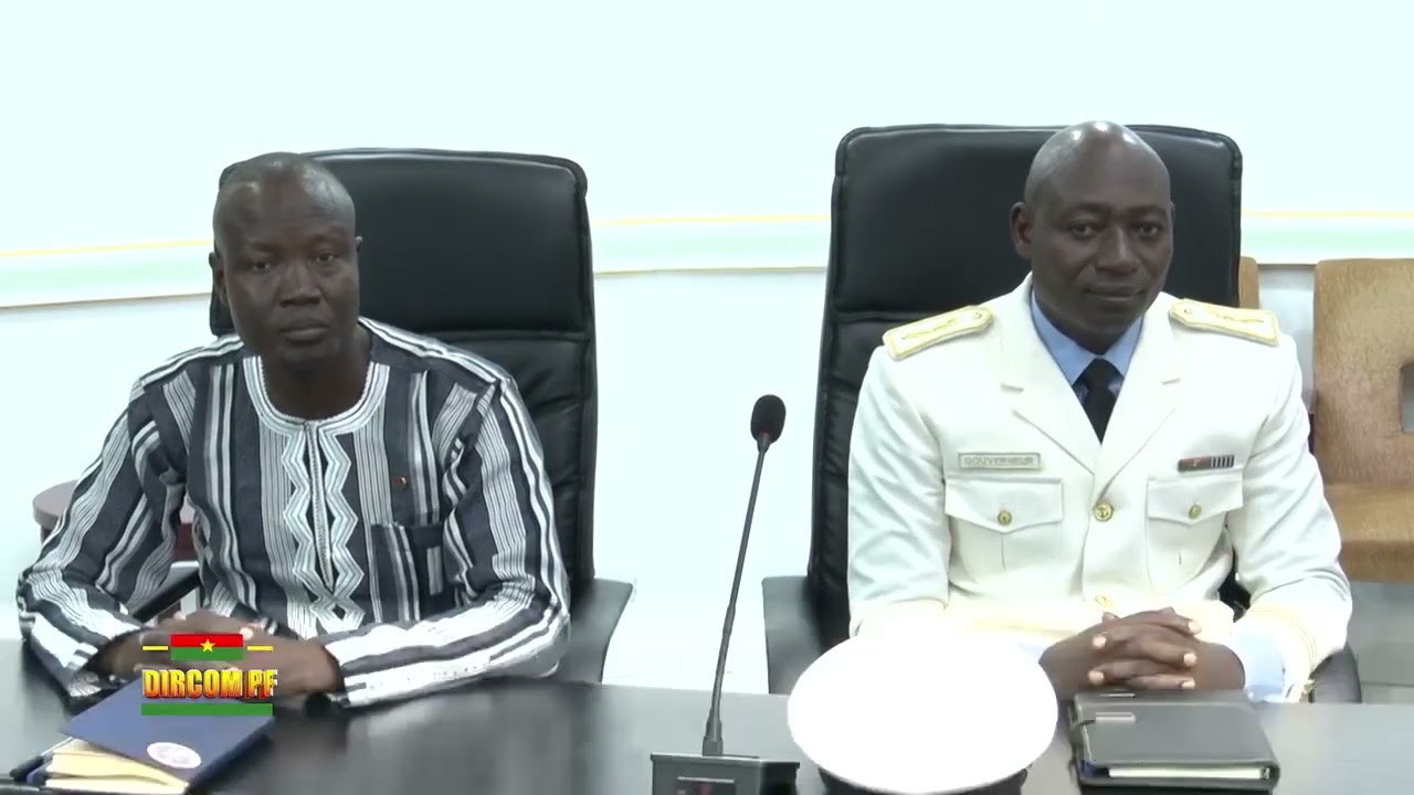 Entretien du Président Ibrahim TRAORÉ avec les Gouverneurs de région et les responsables sportifs