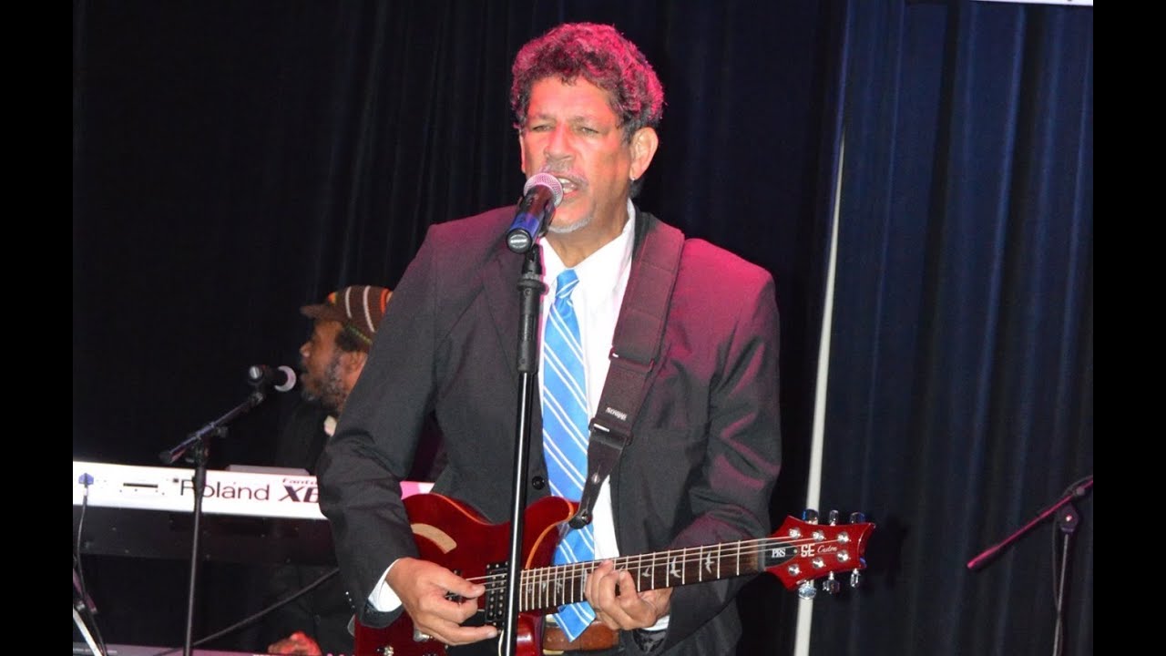 Wayne Armond (Cowboy Wayne ) - # 1 lover [Lyric Video] Country Reggae