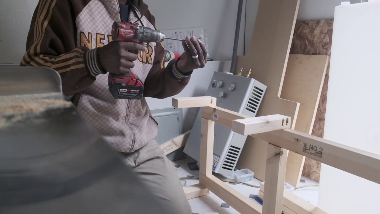 Building a Lunch Trailer: Framing the water tank