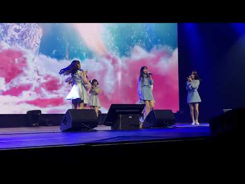 180826 Season of GFriend in Manila - Hear the Wind Sing