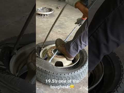 Three bar technique on a 19.5  #tires #pro #shorts