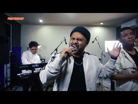 Rossa - Terlalu Cinta , Marcel - Takkan Terganti + Peri Cintaku (Medley Cover By Funky Monkey)