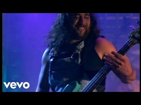 Videoclip de En El Baldío (En Directo Desde Estadio De Huracán Buenos Aires / 2001) — La Renga