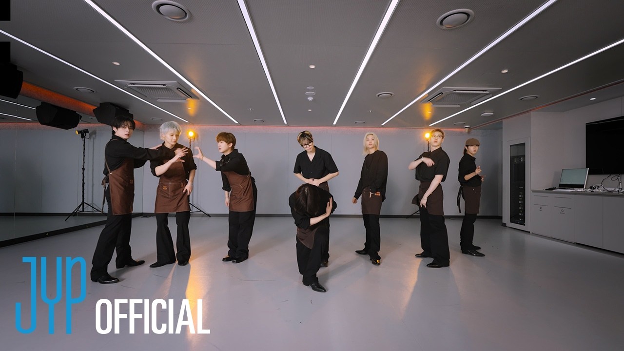 Stray Kids "This & That" Dance Practice Video (Barista ver.)