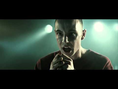 Nowiny - fragment filmu "Jesteś Bogiem"