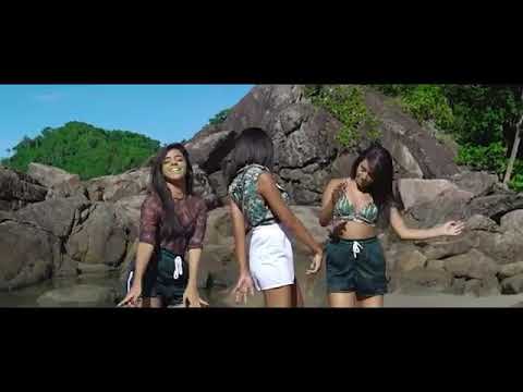 Mc Loma e o seu novo Hit com as gêmeas lacração