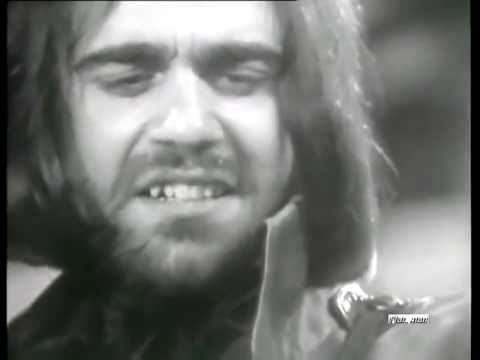 ♫ Devroska Feat. Piotta & Flaminio Maphia - " The Torvergata Flatmates " - Video & Audio Restored HD