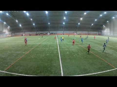 FC Viikingit P05 punainen: Harjoituspeli 11v11 HJK kelt - FCV 18.11.2017 Tali (4)