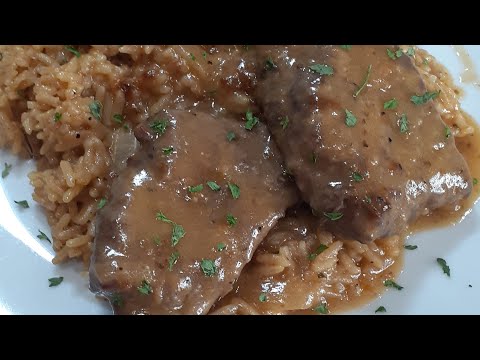How to make CUBE STEAK with HOMEMADE GRAVY and Rice