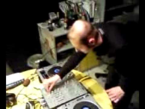 Tamási rádio éjszakai járat Dj Hens aka Lazy Pirates 201010 15