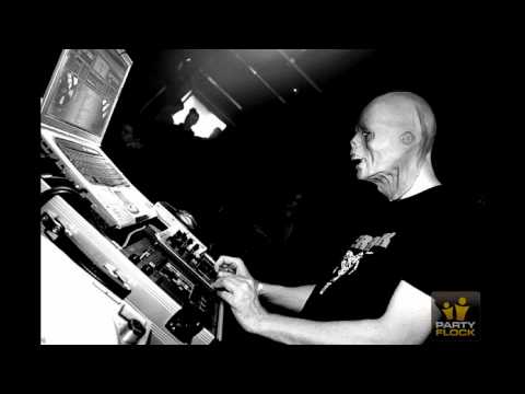 noisekick - dance now (the destroyer remix)