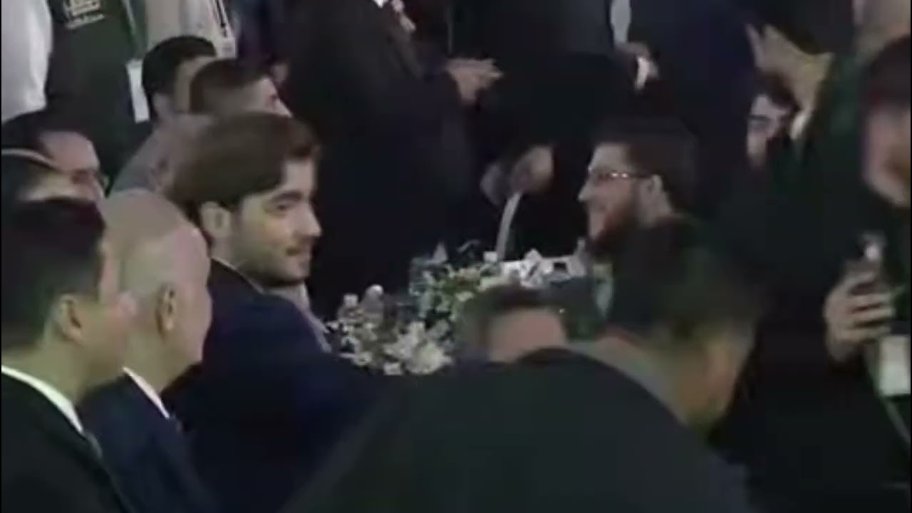 وزير الخارجية السوري أسعد الشيباني يتبرع بساعته لحملة حلب ست الكل