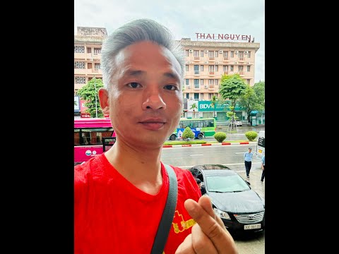 Sửa soạn vật tư cho buổi khám, phát thuốc và tặng quà thiện nguyện