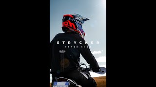 Motokrosová přilba AIROH STRYCKER GLAM modrá/černá matná