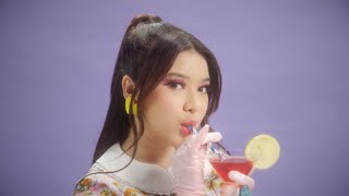 Download lagu Tiara Andini – Kupu - Kupu ( Teaser) mp3 Download lagu Tiara Andini – Kupu - Kupu ( Teaser) mp3