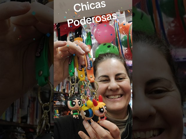 Vídeo relacionado con Juego de llaveros de goma para niños, bombonera de llaveros de silicona, regalos divertidos con dibujos animados