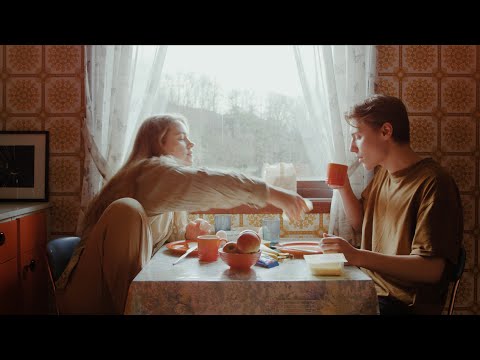 SKAAR - Quiet (Official Video)