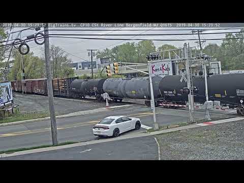 4- 30-2019 15:21 nb mix, nysw cut, auto racks CSX 822, 157 DPU 3355 Q410