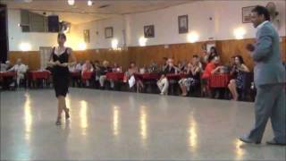 LORENA ERMOCIDA Y FABIAN PERALTA bailando el tango 9 PUNTOS en la milonga LA BALDOSA