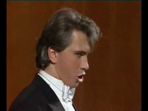 Hvorostovsky in 1990 - Prologue from Pagliacci (Leoncavallo)