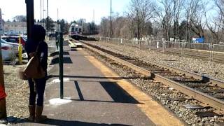 preview picture of video 'SEPTA Silverliner V at Malvern, 2/18/12'