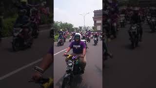 Download lagu Konvoi juara liga 2 Persik Kediri Mantab Mantab mp3