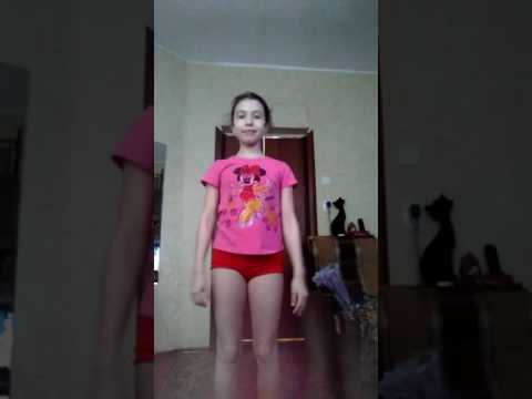 Как быстро сесть на шпагат (форма:под штаны одиваем колготки)-это выжно