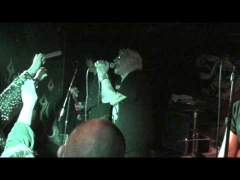 UK SUBS - Live au Mondo Bizarro