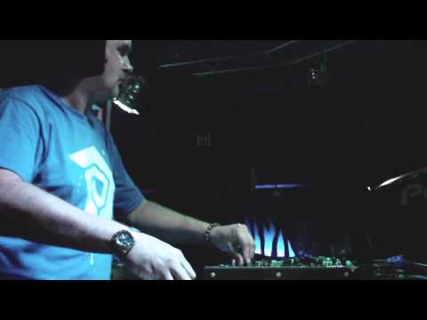 DJ Ollie - Innovation In The Sun 2011
