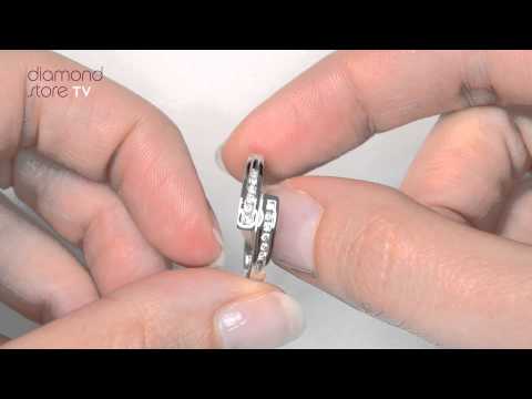 E3727 - Cross-Over Ring 0.20CT Diamond 9K White Gold