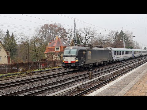 Personenzug mit MRCE - Siemens Vectron