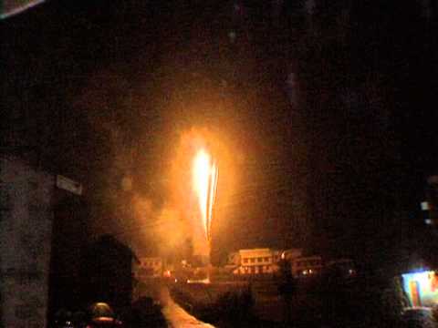 SFR002 1 2' roman candle 8 shots  brocade crown mine