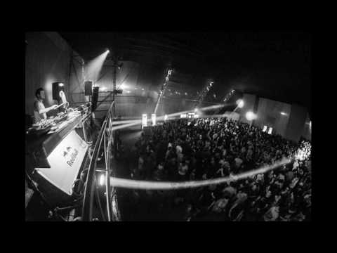 TOLINCHILOVE SET RECORDED LIVE @ BAMBOOCHA PARTY (AUDIO ONLY)