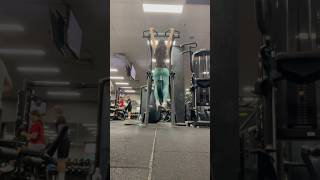 Girl does 66LBS Pull-ups ?